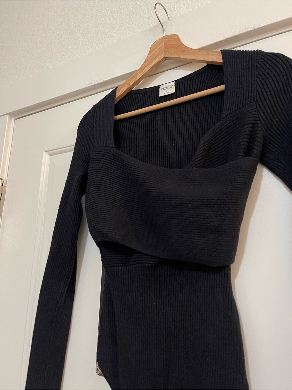 Abercrombie & Fitch Wrap Sweater Bodysuit - Picture 4 of 5